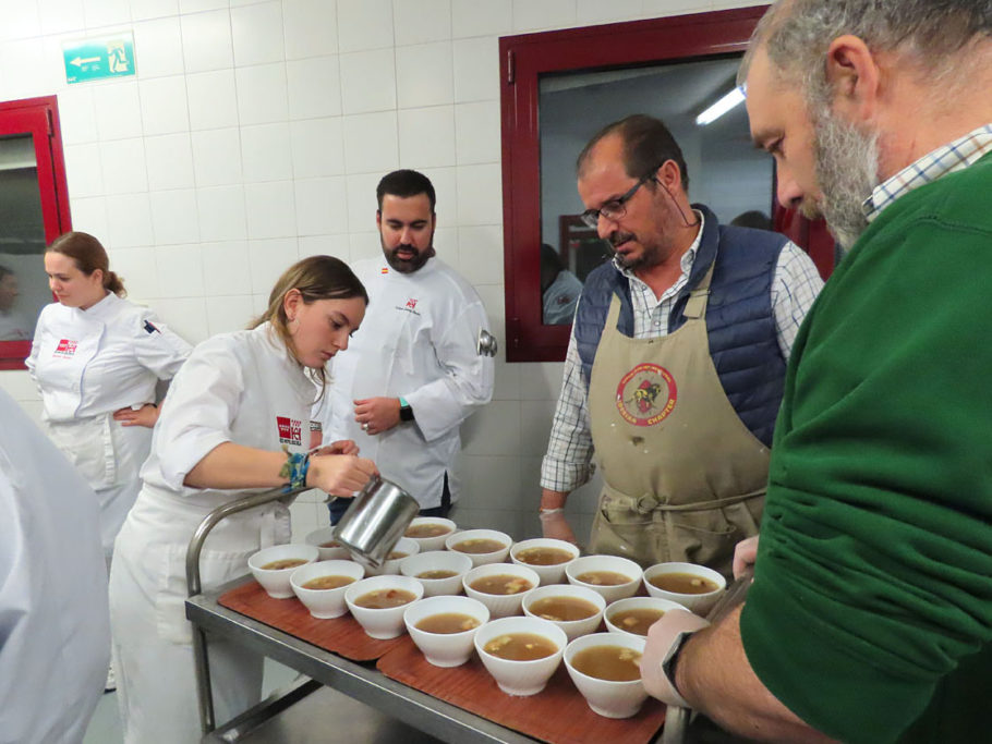 Cena de albergue