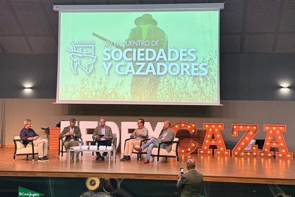 y cazadores en Caza