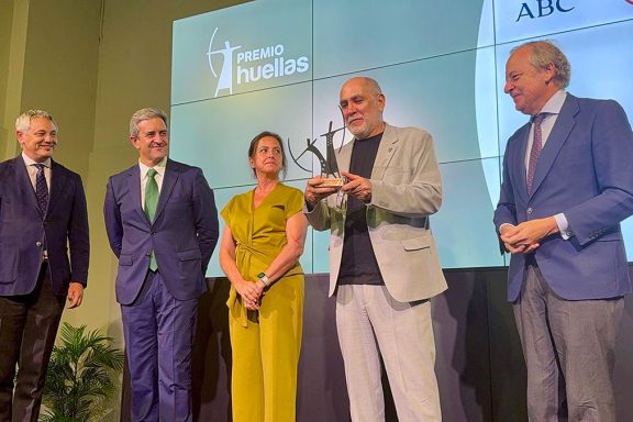 Guillermo Arriaga Premio Huellas