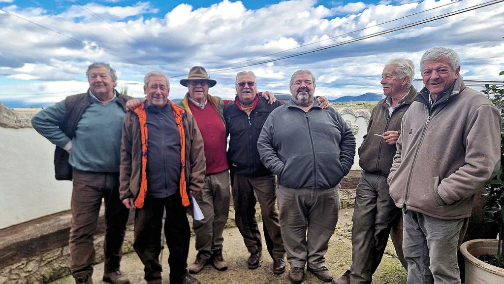 y Valdeescobón con montería