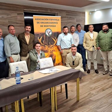 de organizadores de AEOM Caza